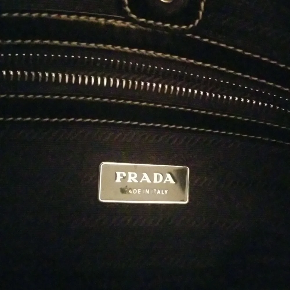 Prada handbag - Picture 6 of 7